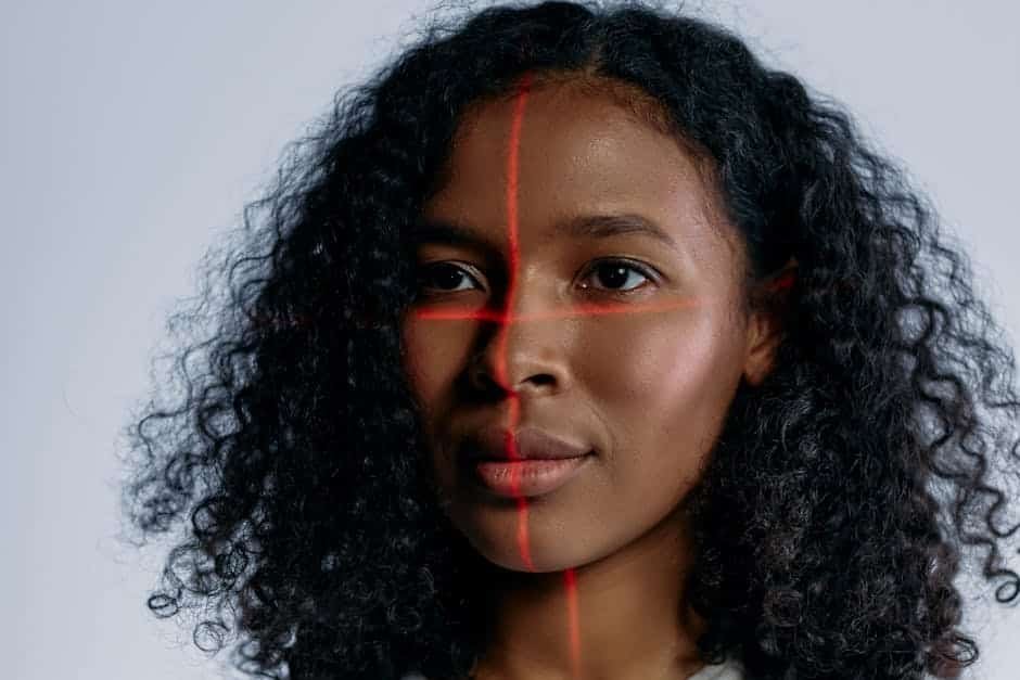 Facial recognition technology scan illustrating how Yoti age estimation works for TikTok verification
